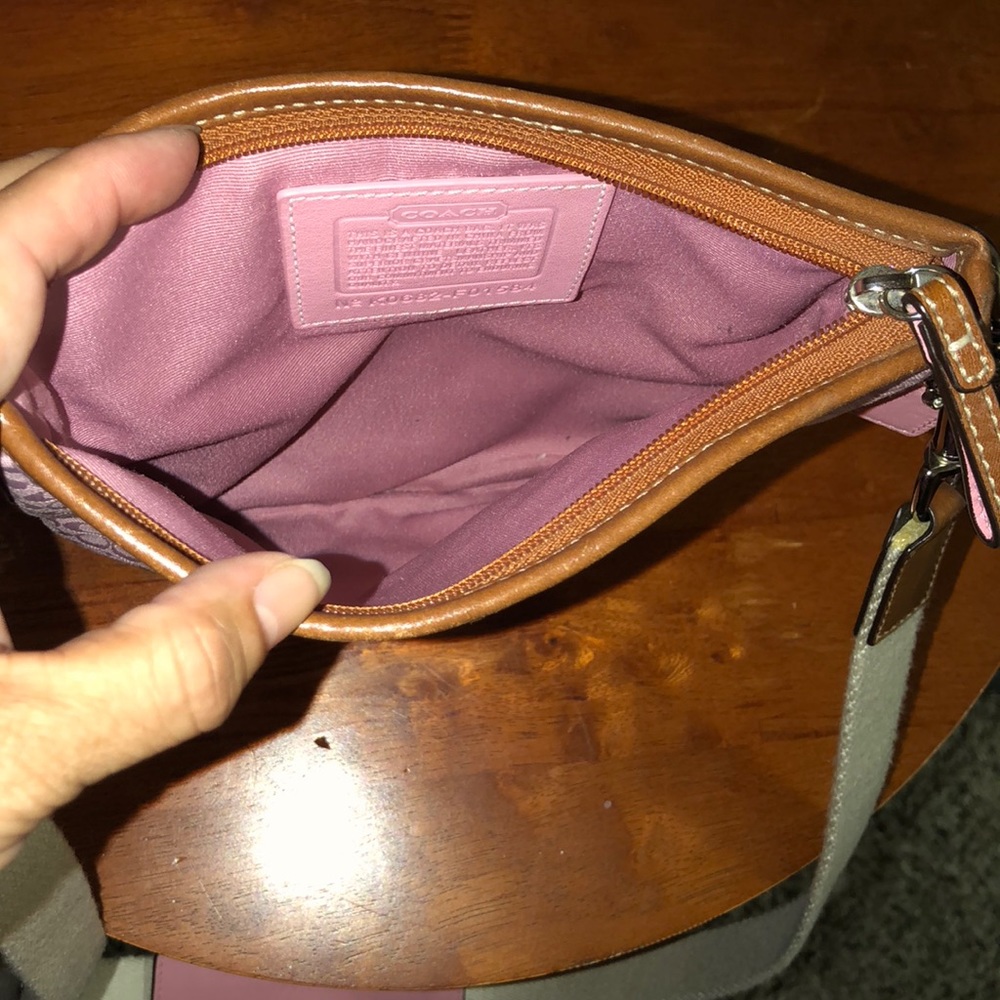 Purse - Picture 2 of 3